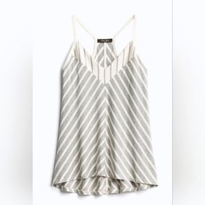 V neck top